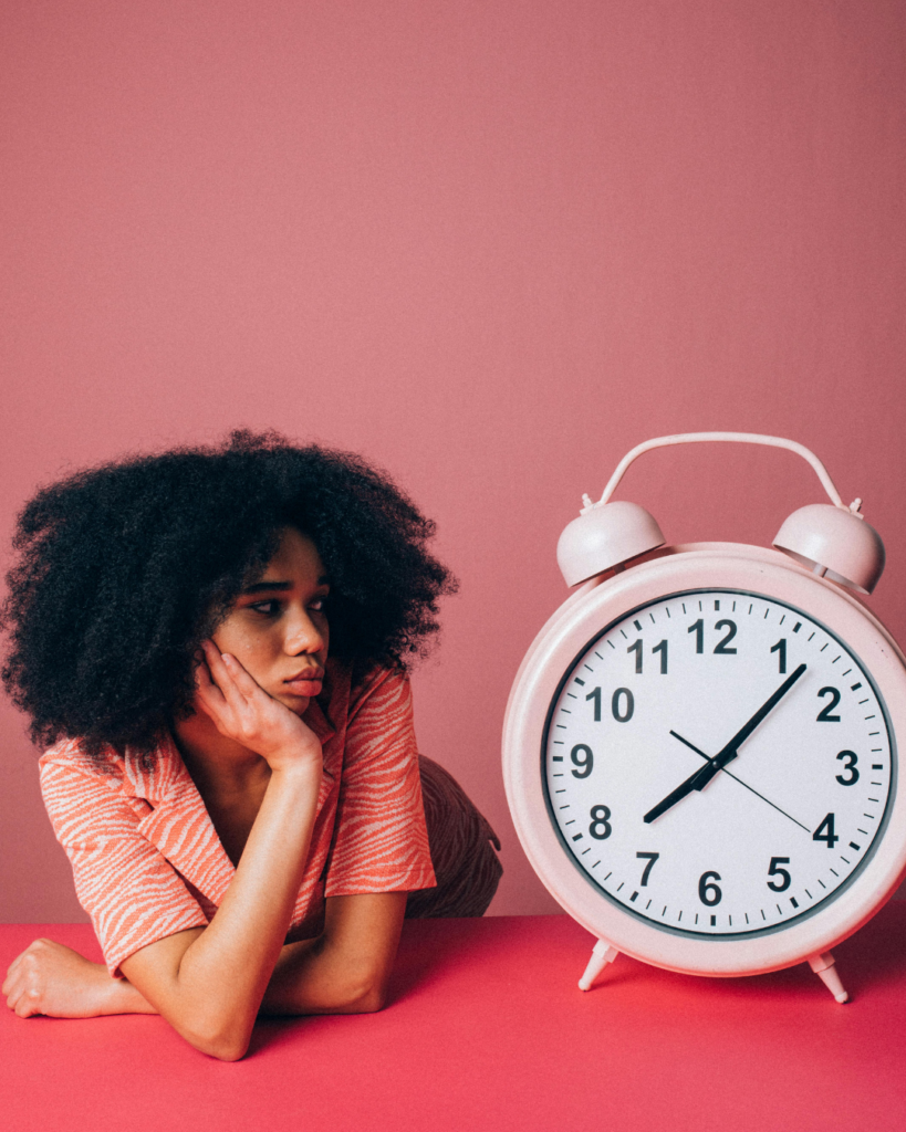Rétinol : Les 8 erreurs à éviter et parmi elles, l'impatience peut couter cher à votre peau.
