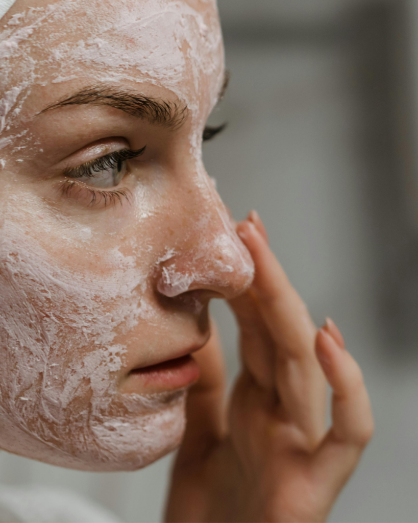 L'exfoliation est une technique intéressante pour le visage.