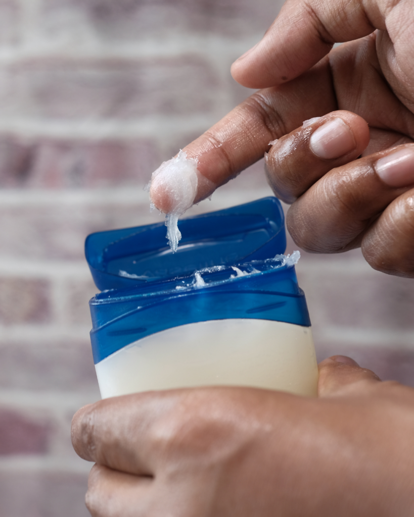 Les Baumes nutritifs apportent des lipides à votre peau asséchée.